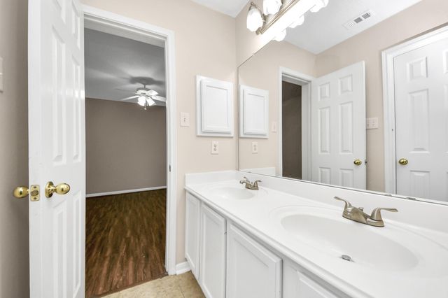 4126 Midstream Drive, Missouri City, TX 77459