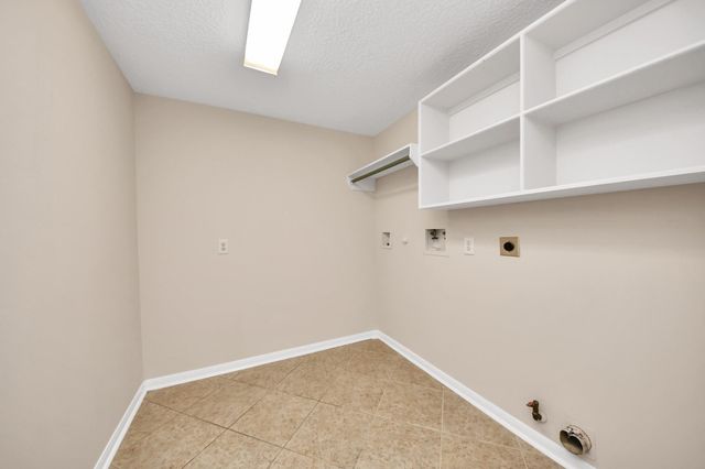 4126 Midstream Drive, Missouri City, TX 77459