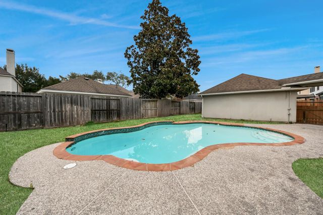 4126 Midstream Drive, Missouri City, TX 77459