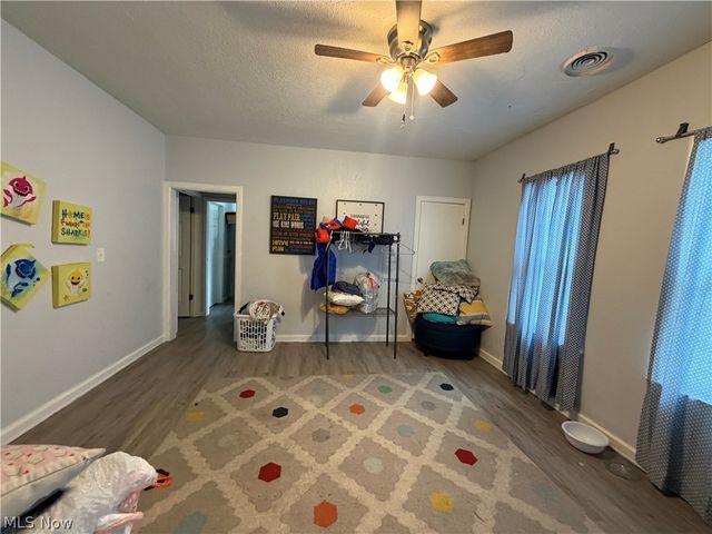 6723 Clement Avenue, Cleveland, OH 44105