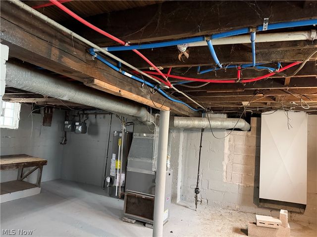 6723 Clement Avenue, Cleveland, OH 44105