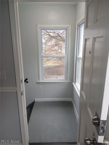 6723 Clement Avenue, Cleveland, OH 44105