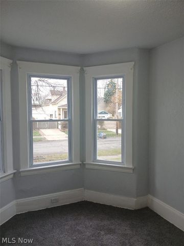 6723 Clement Avenue, Cleveland, OH 44105