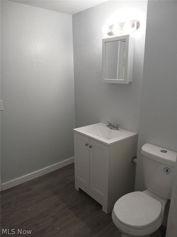 6723 Clement Avenue, Cleveland, OH 44105