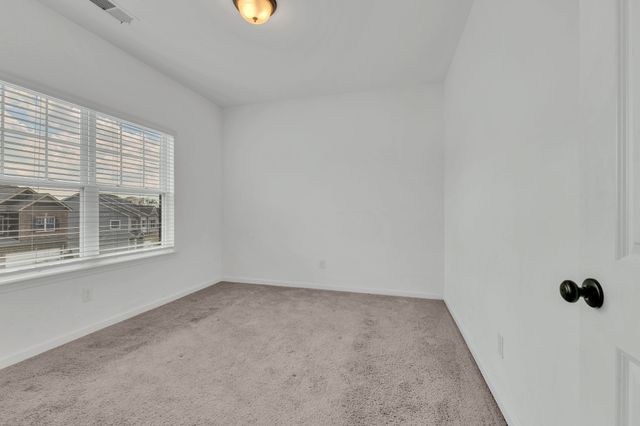 220 Lightwood Dr, Antioch, TN 37013