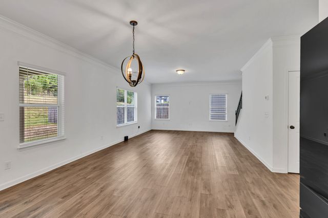 220 Lightwood Dr, Antioch, TN 37013