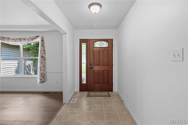 279 Fawn Ridge Lane, Hillsboro, MO 63050