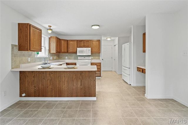 279 Fawn Ridge Lane, Hillsboro, MO 63050