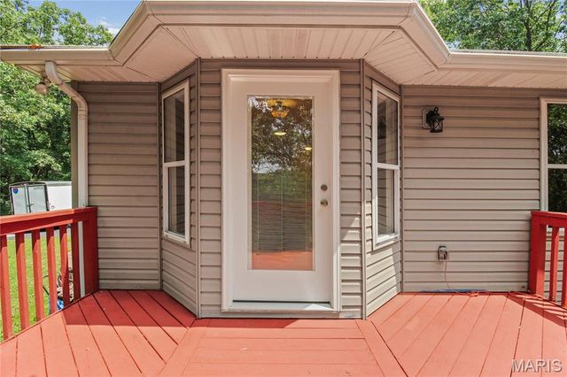 279 Fawn Ridge Lane, Hillsboro, MO 63050