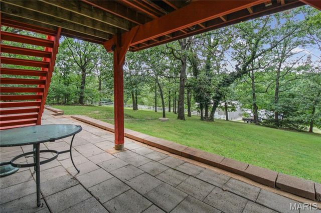 279 Fawn Ridge Lane, Hillsboro, MO 63050