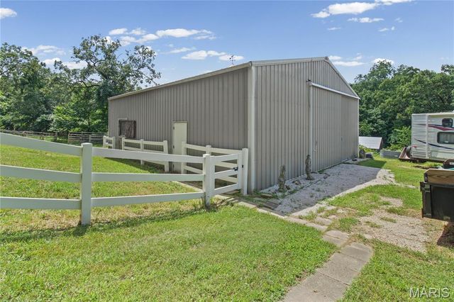 279 Fawn Ridge Lane, Hillsboro, MO 63050