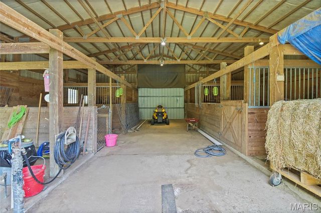 279 Fawn Ridge Lane, Hillsboro, MO 63050