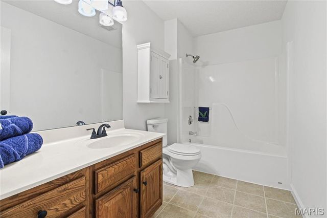 279 Fawn Ridge Lane, Hillsboro, MO 63050