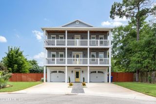 1029 Bennet Lane, Carolina Beach, NC 28428