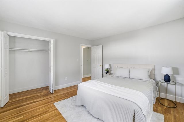 14 Riverside St 2-1, Watertown, MA 02472