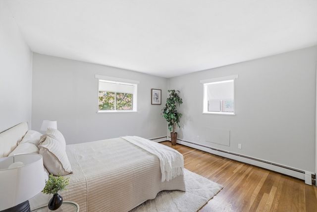 14 Riverside St 2-1, Watertown, MA 02472