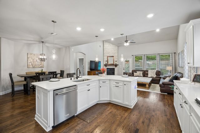 220 Virginia Lane, Hickory Creek, TX 75065