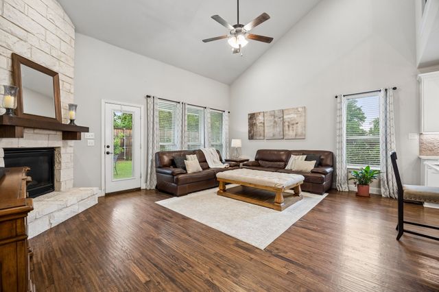 220 Virginia Lane, Hickory Creek, TX 75065