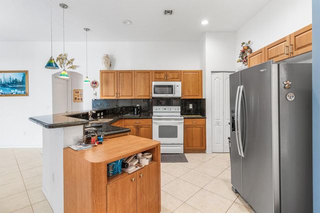 3760 Cypress Lake Drive, Lake Worth, FL 33467