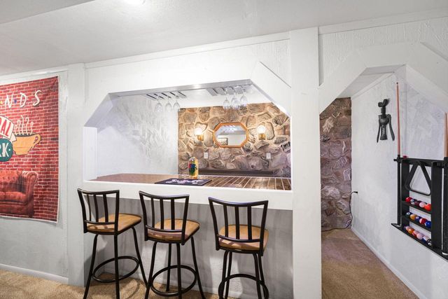 157 W Goldleaf AVENUE, Milwaukee, WI 53207