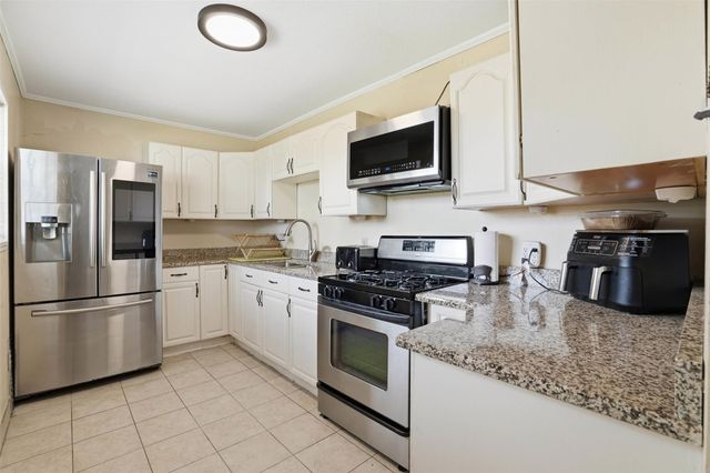 2117 Estate Drive, Deer Park, TX 77536