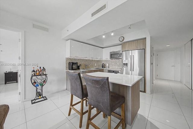 5252 NW 85th Ave 1410, Doral, FL 33166