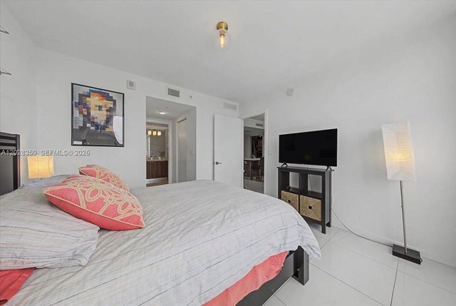 5252 NW 85th Ave 1410, Doral, FL 33166