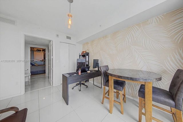 5252 NW 85th Ave 1410, Doral, FL 33166