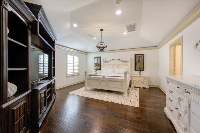 13606 Teal Bluff Lane, Houston, TX 77077