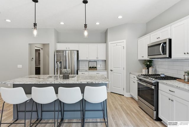 408 N Allen Street, Bennington, NE 68007
