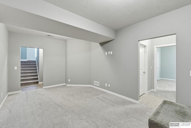 408 N Allen Street, Bennington, NE 68007