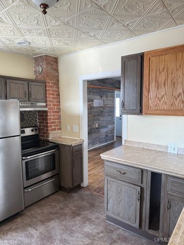 91 E Stephenson Avenue, Gwinn, MI 49841