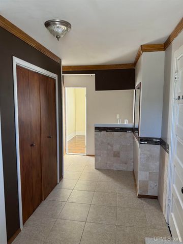 91 E Stephenson Avenue, Gwinn, MI 49841