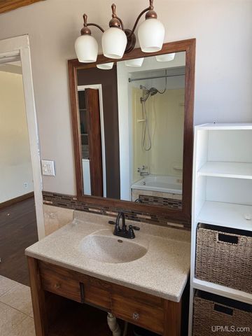 91 E Stephenson Avenue, Gwinn, MI 49841