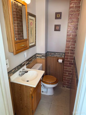 91 E Stephenson Avenue, Gwinn, MI 49841