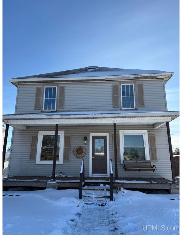 91 E Stephenson Avenue, Gwinn, MI 49841