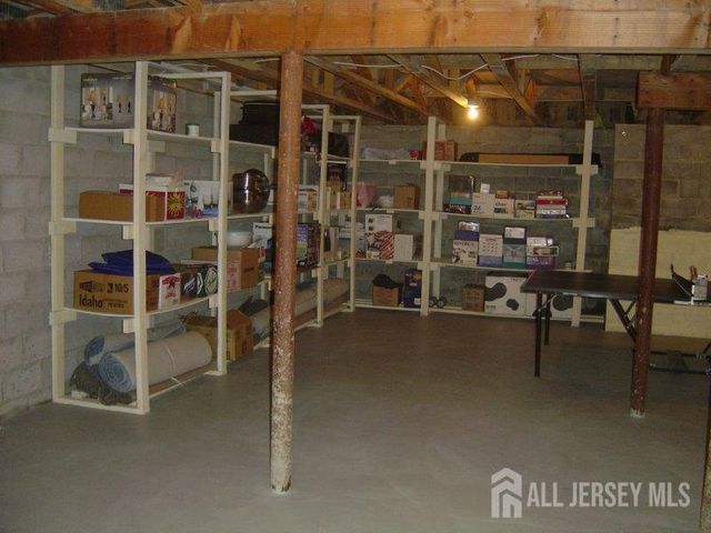 138 colony club Drive 1502, Sayreville, NJ 08872