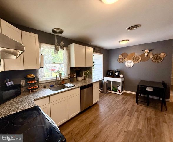 9 PINE ST, Delmar, MD 21875