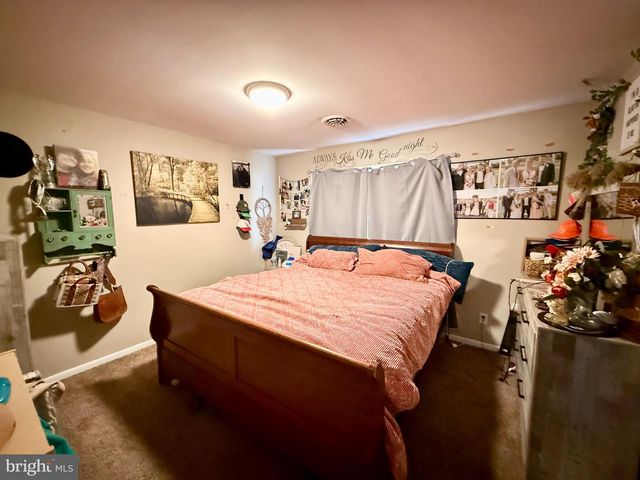 9 PINE ST, Delmar, MD 21875