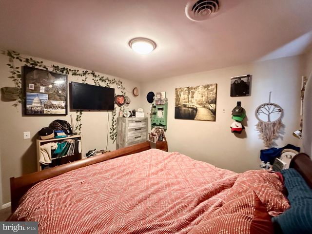 9 PINE ST, Delmar, MD 21875