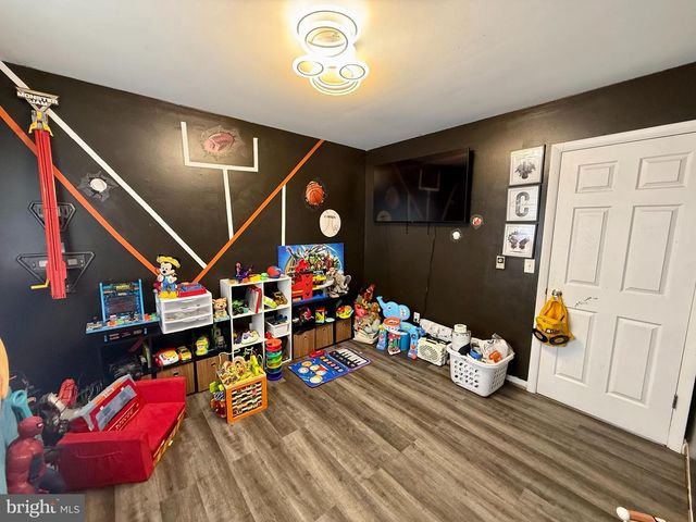 9 PINE ST, Delmar, MD 21875
