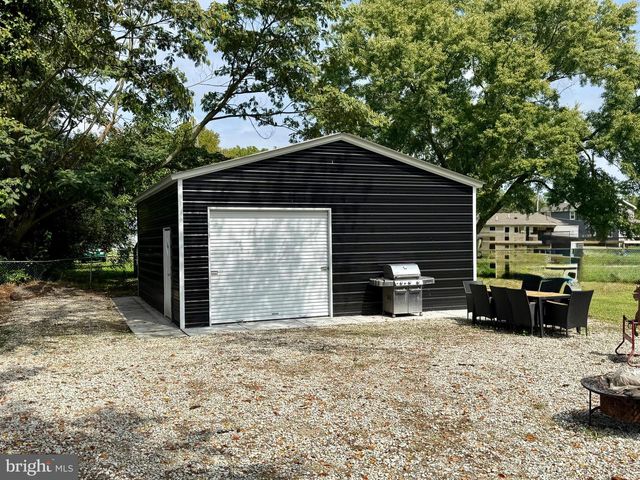9 PINE ST, Delmar, MD 21875
