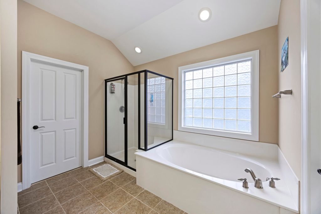 Image 22 of property listing at 1011 Legacy Lane, Summerville, SC 29485