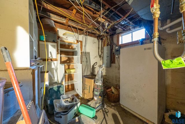 702 E 21st St Street, Sioux Falls, SD 57105