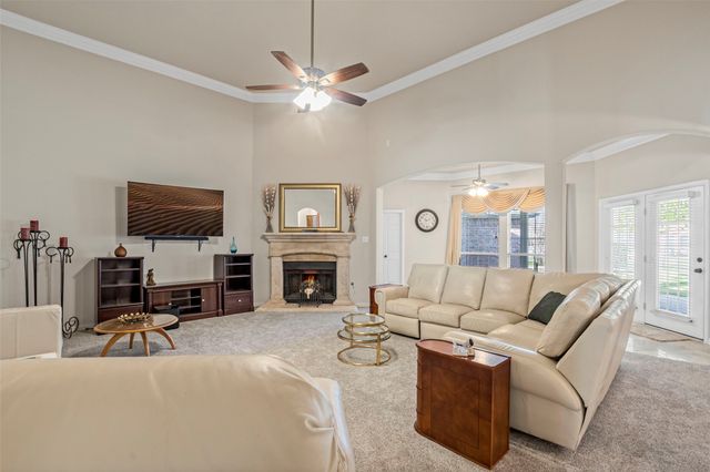 1200 Rio Bravo Way, Shady Shores, TX 76208