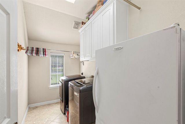 1200 Rio Bravo Way, Shady Shores, TX 76208