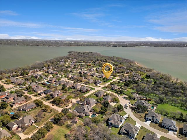 1200 Rio Bravo Way, Shady Shores, TX 76208