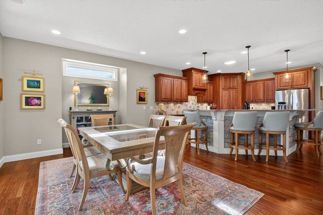 4211 W Kingston Circle, Bettendorf, IA 52722