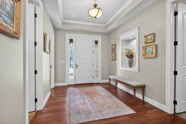 4211 W Kingston Circle, Bettendorf, IA 52722