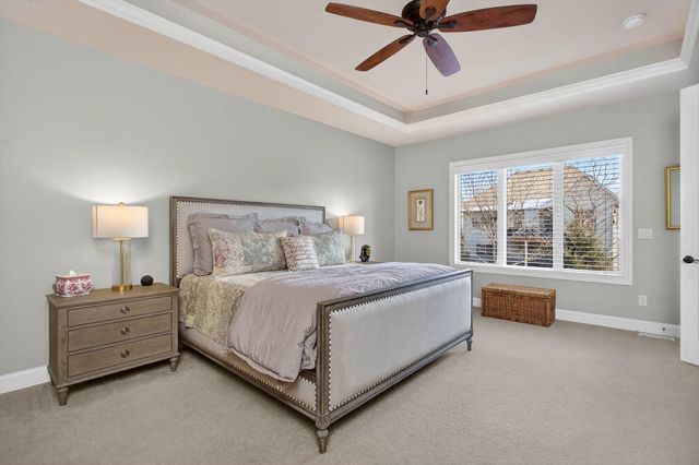 4211 W Kingston Circle, Bettendorf, IA 52722